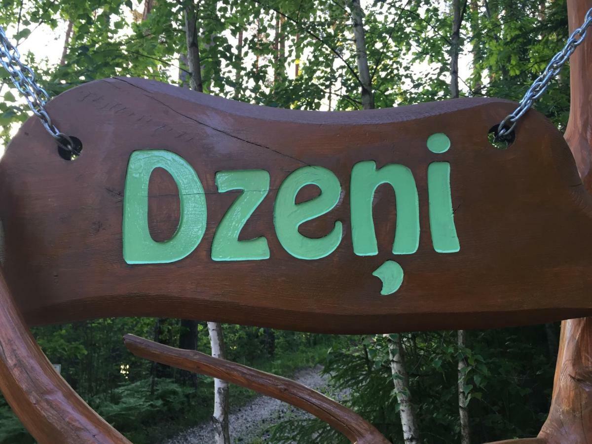 Dzeni Pensionat Amatciems Exteriör bild