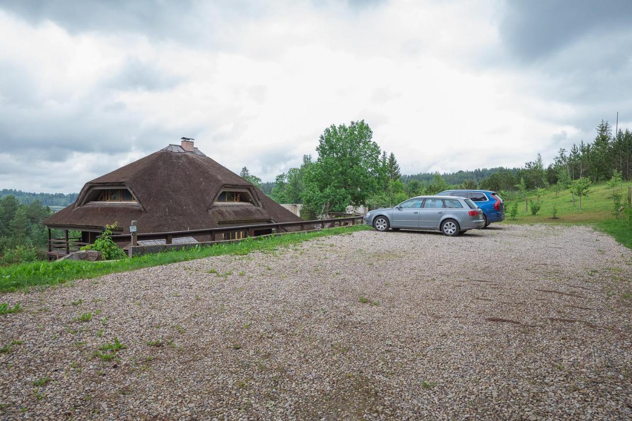 Dzeni Pensionat Amatciems Exteriör bild